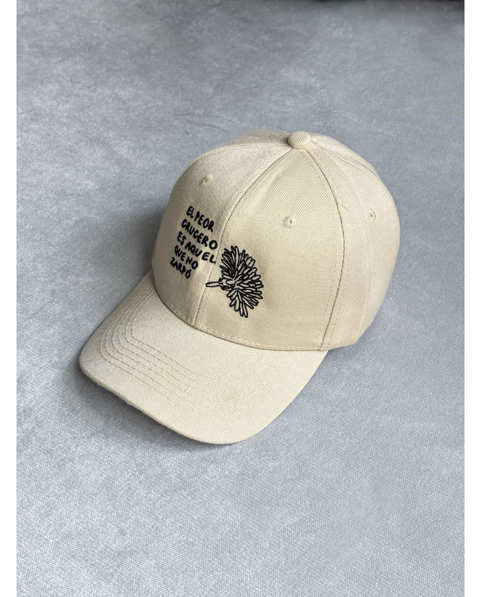 Gorra Beige EL PEOR CRUCERO ES AQUEL QUE NO ZARPÓ