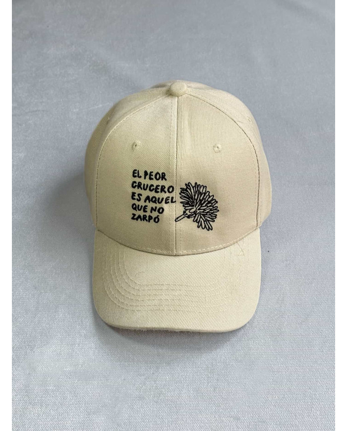 Gorra Beige EL PEOR CRUCERO ES AQUEL QUE NO ZARPÓ