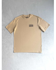 Camiseta blanca Estamos rotos y lo roto no se daña